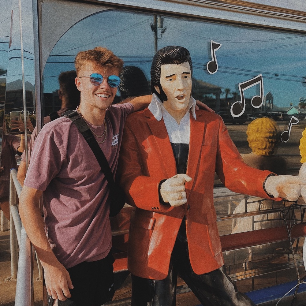 Meet your Posher, Jake